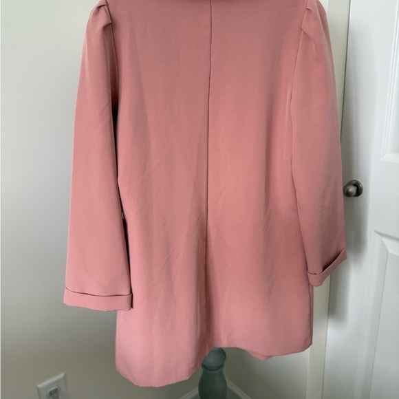 Elegant Pink Women's Blazer - Picture 2 of 4